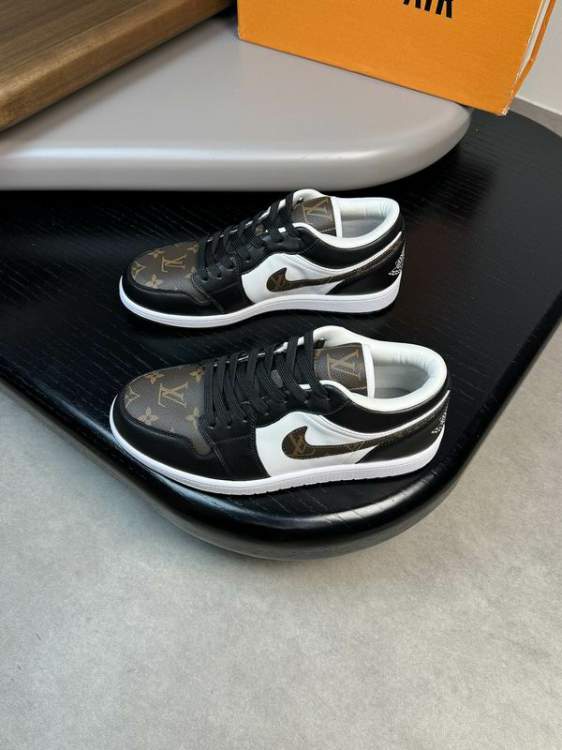 Picture of Louis Vuitton Shoes _SKULVsz38-45jyh052215859